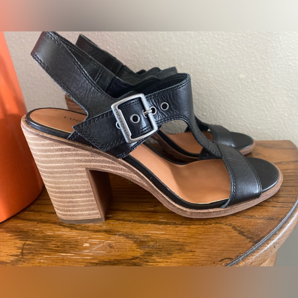 Lucky Brand Shoes Womens Size 8 Black Block Heel Sandals Buckle Leather Strappy